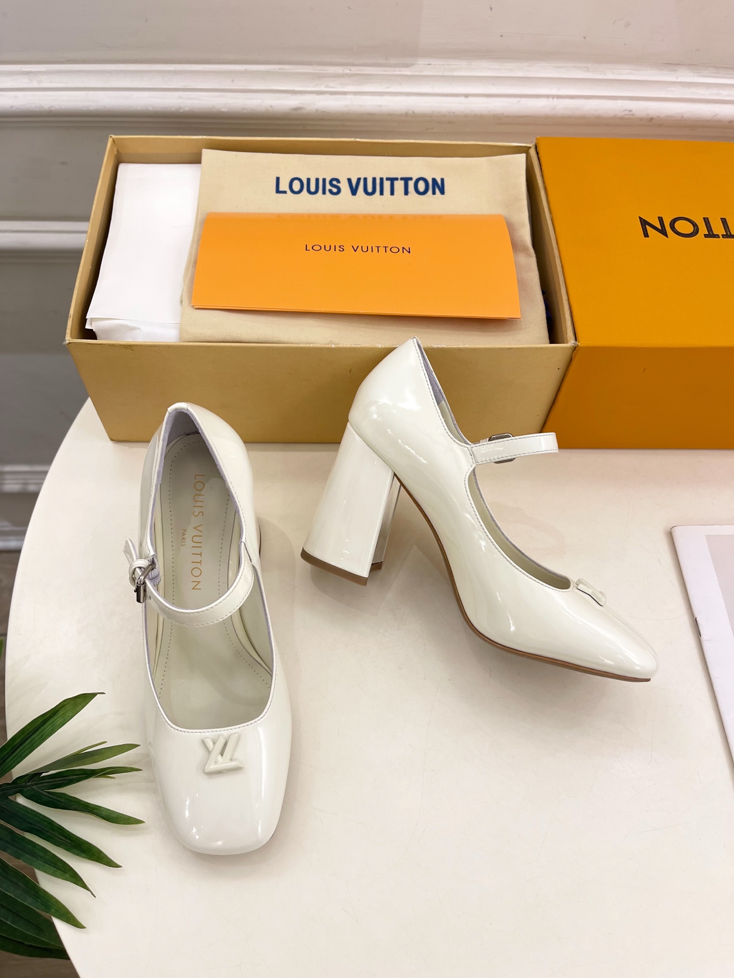 Women's high heels